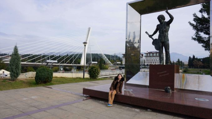 Karadağ Podgorica Gezi Rehberi Vladimir Vysotsky Anıtı