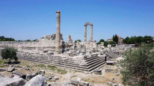 Didim-Apollon-Tapınağı-300x169 Didim-Apollon-Tapınağı-300x169 didim rehberi Aydın | Didim Rehberi Didim Apollon Tap na 300x169