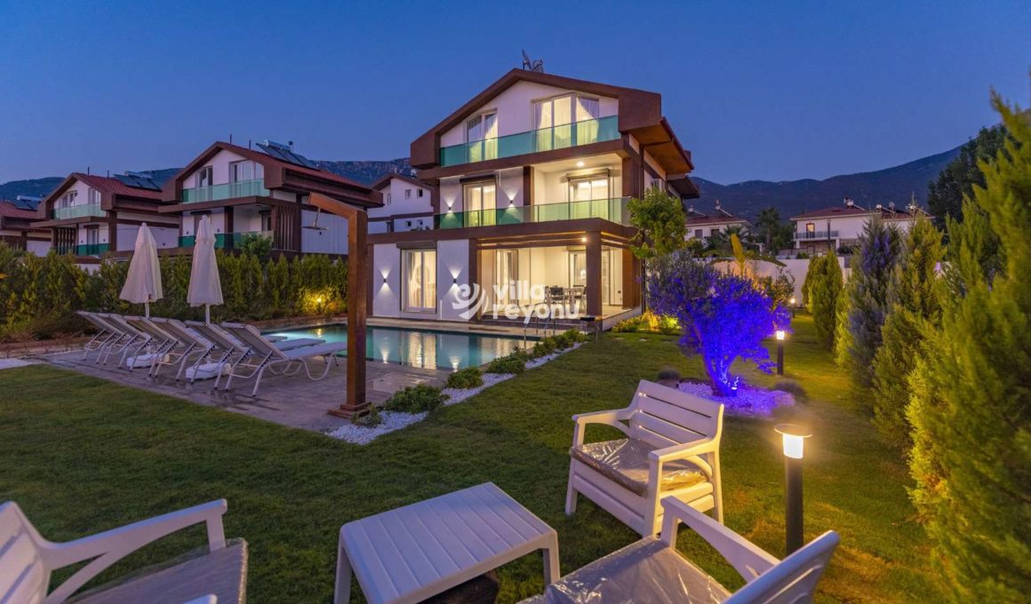 akşam saati havuzlu villa sitesi villa kiralama villa reyonu