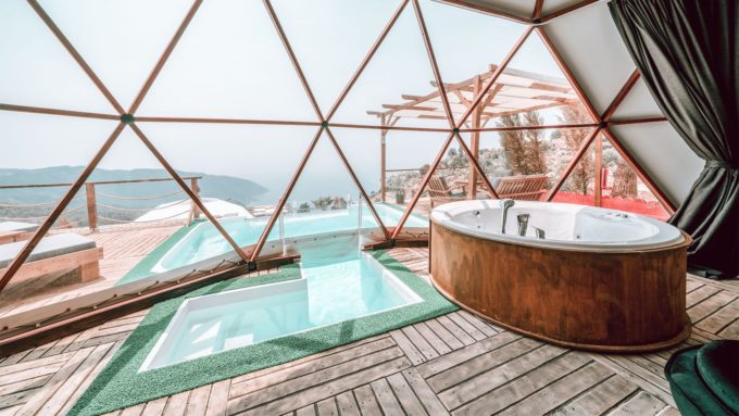 glamping küvet havuz ve fethiye manzarası